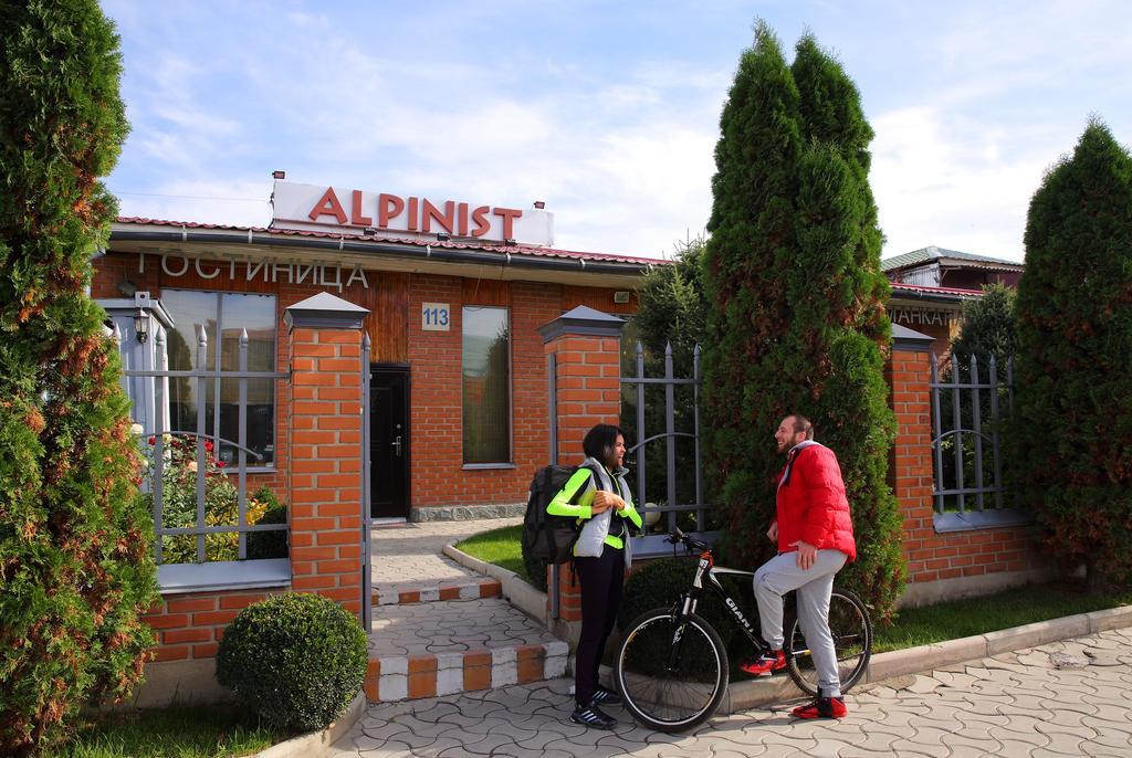 Alpinist Hotel Bischkek Exterior foto